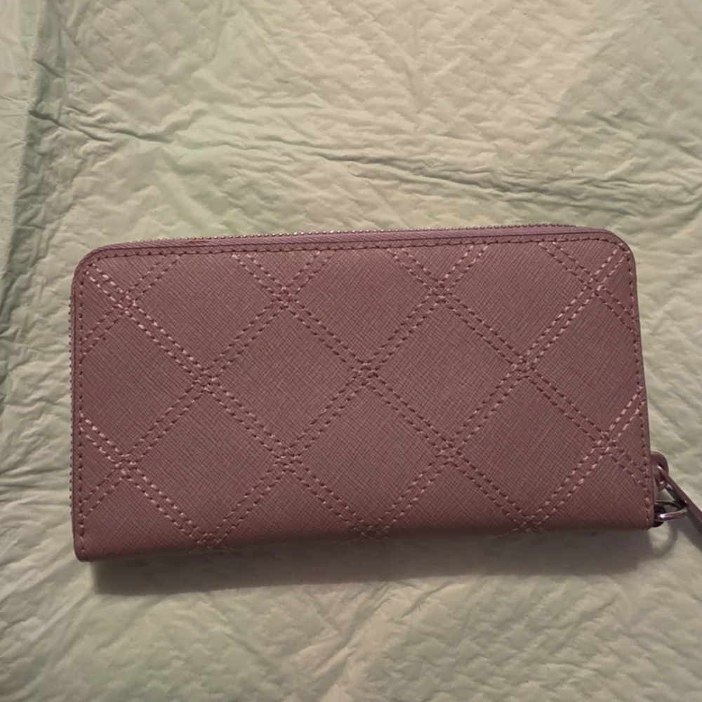 Michael Kors Lavender Quilted Wallet - Picture 2 of 3
